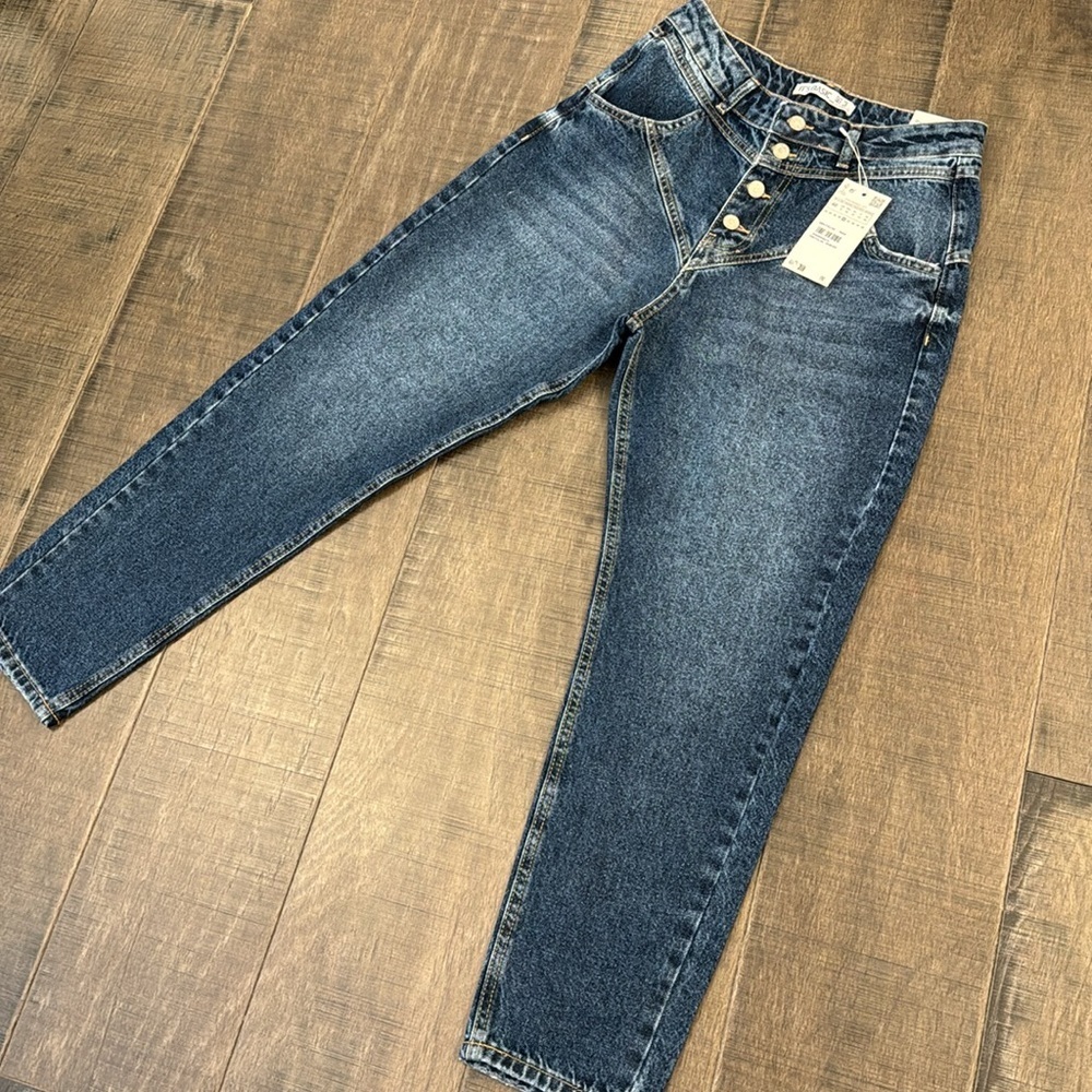NWT HIGH RISE JEANS SIZE 8 - Picture 6 of 17